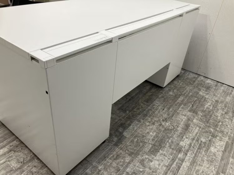 三重県にて コクヨ 1600両袖デスク  を買取致しました。