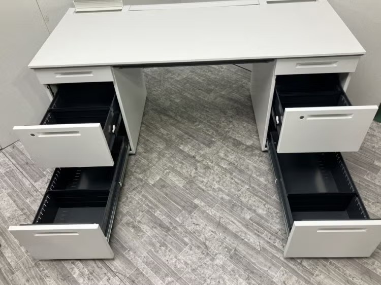 三重県にて コクヨ 1600両袖デスク  を買取致しました。