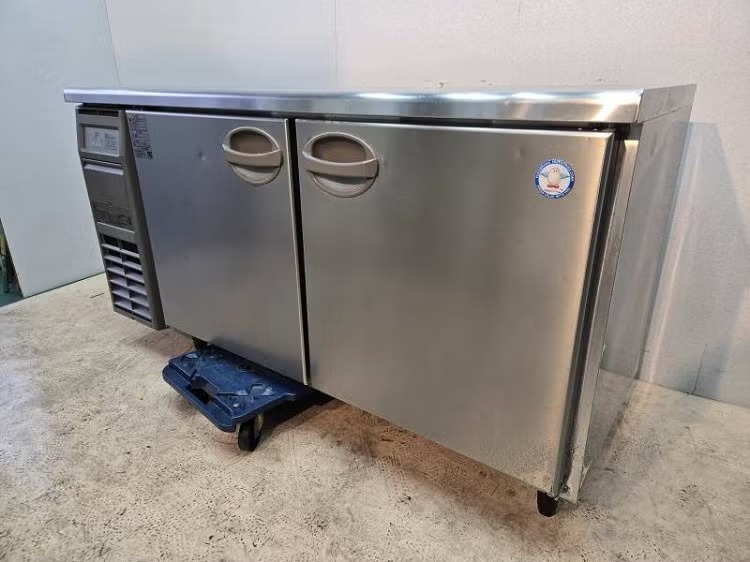 静岡県にて フクシマガリレイ 冷蔵コールドテーブル YRC-150RE2 を買取致しました。 静岡県にて フクシマガリレイ 冷蔵コールドテーブル YRC-150RE2 を買取致しました。